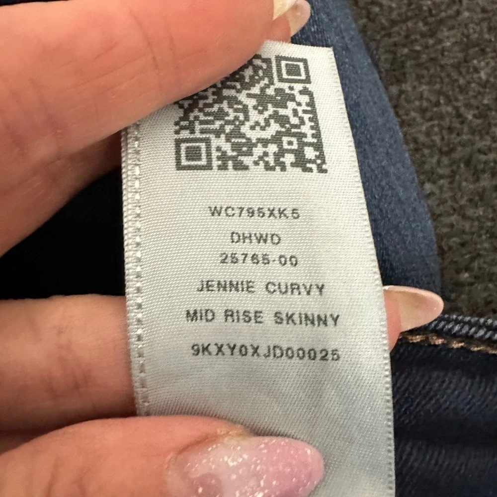 TRUE RELIGION Jennie Curvy Mid Rise Skinny - Picture 11 of 14